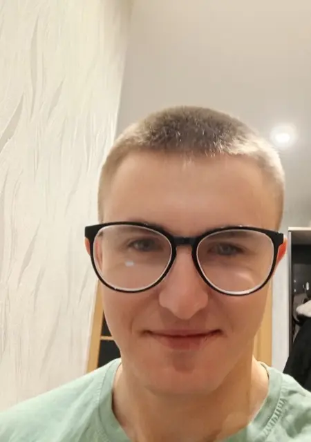 Я Roma, 25, знакомлюсь на одну ночь в Могилёве