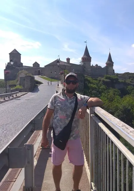 Саня з Хмельницького, мені 41 років, познайомлюсь без зобов'язань