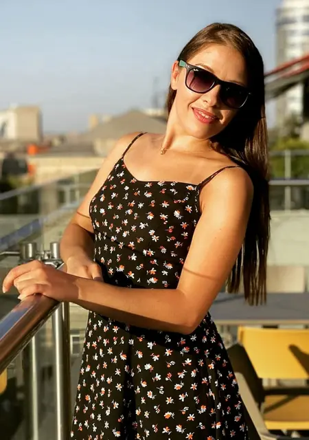 Я Helena, 35 років з Дніпро, шукаю знайомства на одну ніч