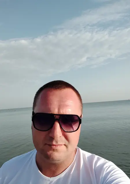 Андрей из Павлограда, ищу на сайте вирта