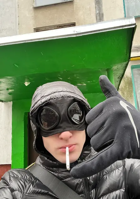 Vlad из Мелитополя, ищу на сайте общение