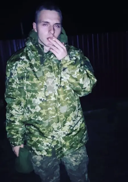 Я Ярослав, 24, знакомлюсь без обязательств в Николаеве