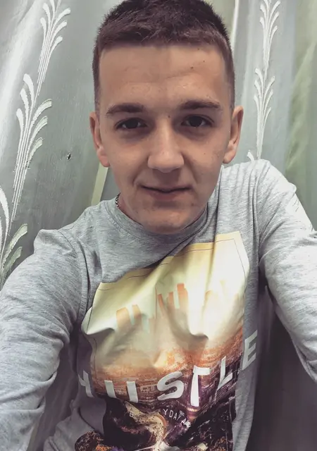 Влад из Белой Церкви, мне 22, познакомлюсь для приятного времяпровождения