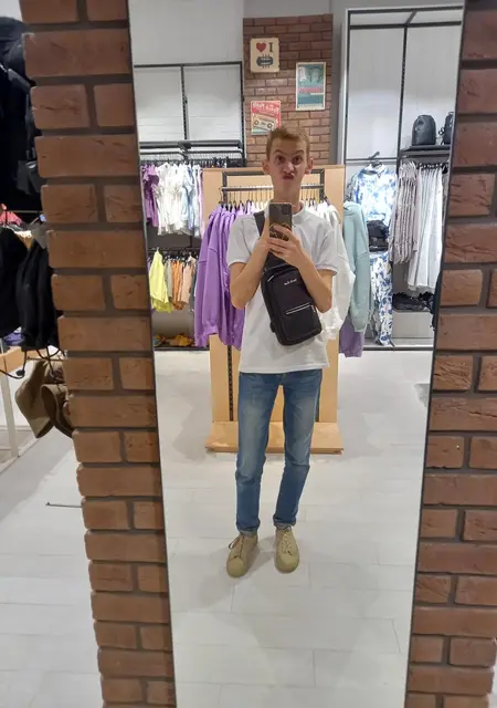 Я Назар, 21, из Винницы, ищу знакомство для дружбы