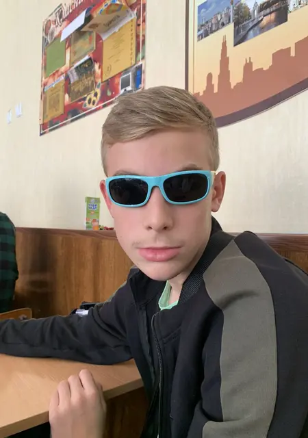 Я Назар, 21 років з Вінниці, шукаю знайомство для постійних стосунків