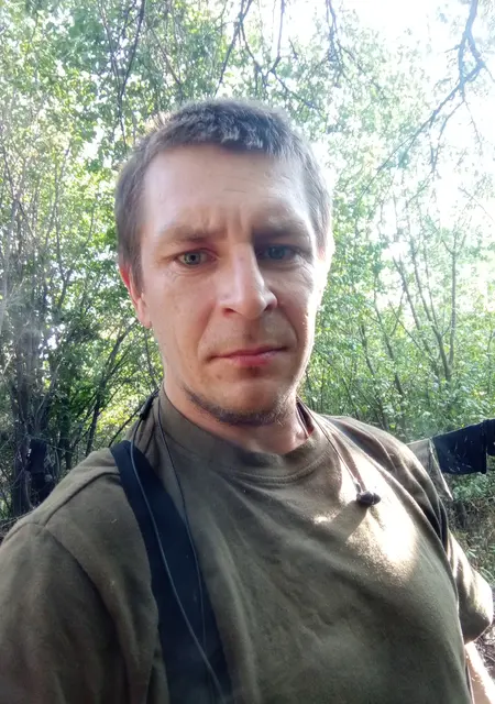 Вольт з Макіївки, мені 35 років, познайомлюсь для постійних стосунків