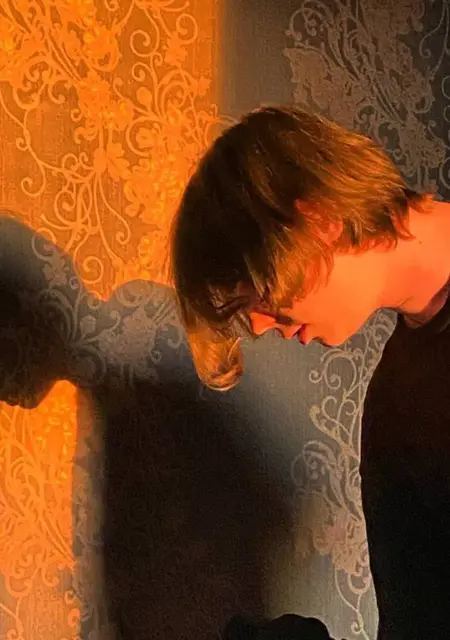 Илья из Саннефьорд, ищу на сайте знакомства на одну ночь