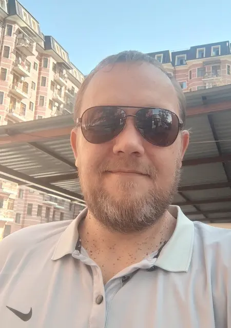 Я Слава, 43, из Ташкента, ищу знакомство для вирта