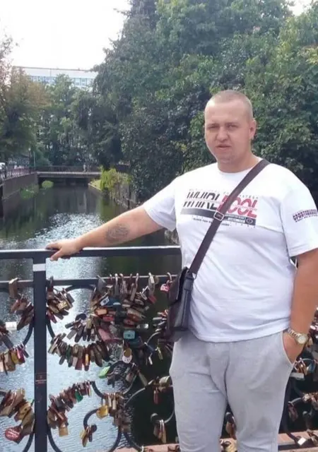 Я Ярик, 33 років, знайомлюсь без зобов'язань у Костянтинівці