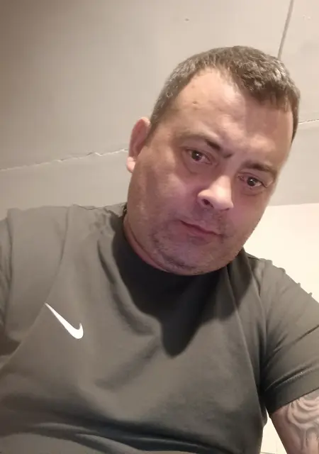 Я Игорь, 40 років, знайомлюсь для приємного проведення часу у Новопсков