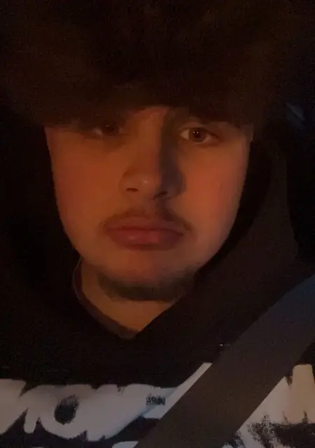 Maxhrny из Висмар, ищу на сайте знакомства на одну ночь