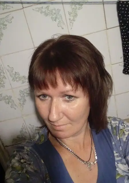 Татьяна из Шахтерска, мне 41, познакомлюсь для дружбы