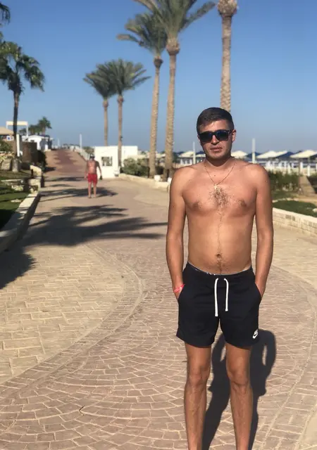 Я Стас, 31, знакомлюсь на одну ночь в Луцке