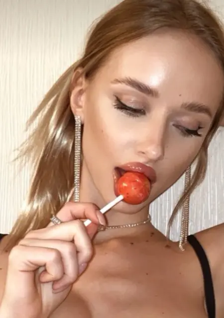 Вика з Кривий Ріг, мені 25 років, познайомлюсь на одну ніч