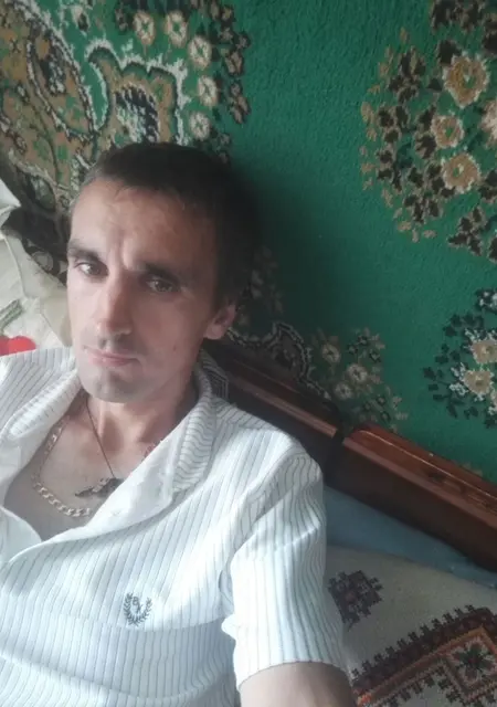 Я Vasya, 39, из Трускавца, ищу знакомства без обязательств