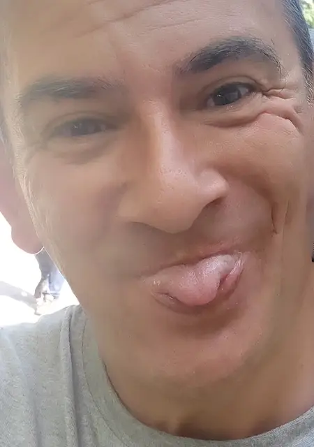 Роман из Харькова, ищу на сайте знакомства без обязательств