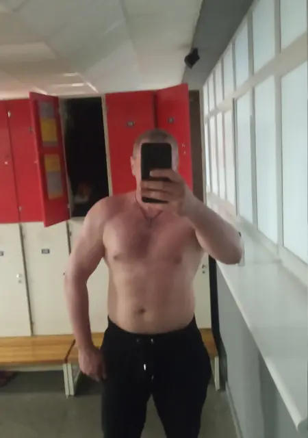 Макс из Запорожья, ищу на сайте знакомства на одну ночь