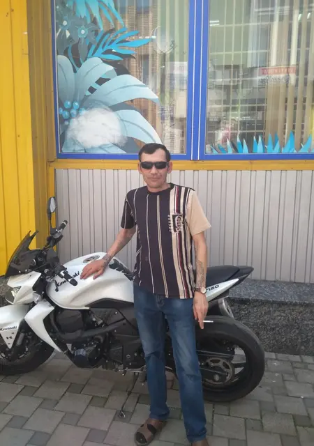 Сергей из Донецка, ищу на сайте приятное времяпровождение