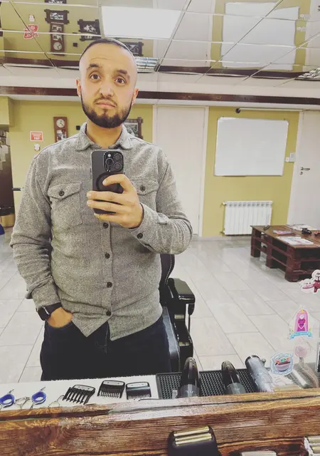 Я Javoxir, 27, знакомлюсь для приятного времяпровождения в Франкфурте-на-майне