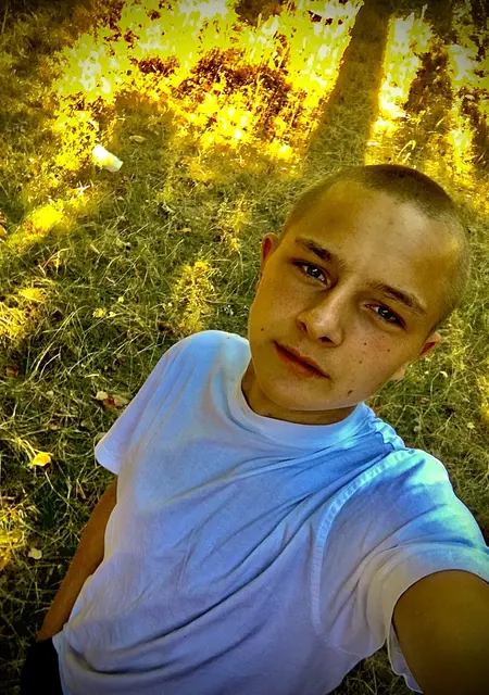 Я Serega, 20, знакомлюсь без обязательств в Ровно