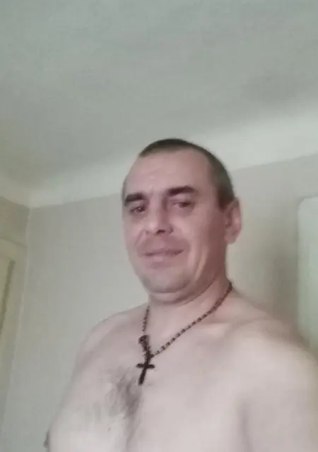 Я Тарас, 40, из Ивано-Франковска, ищу знакомства без обязательств