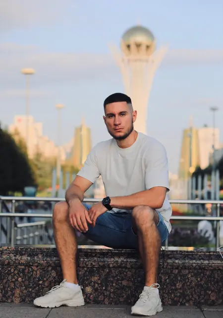 Nikita из Кокшетау, мне 25, познакомлюсь для приятного времяпровождения