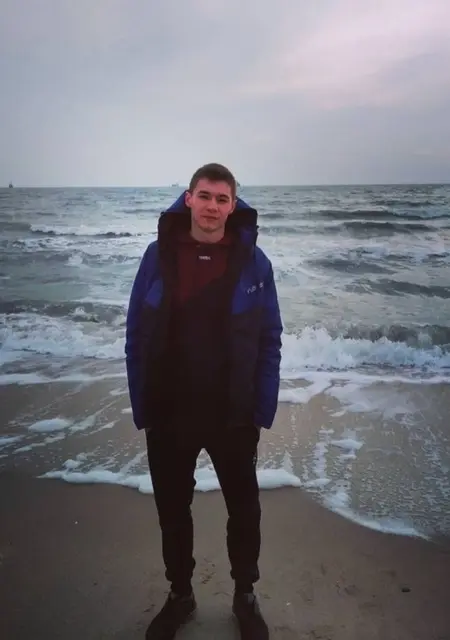 Максим из Запорожья, мне 29, познакомлюсь для приятного времяпровождения