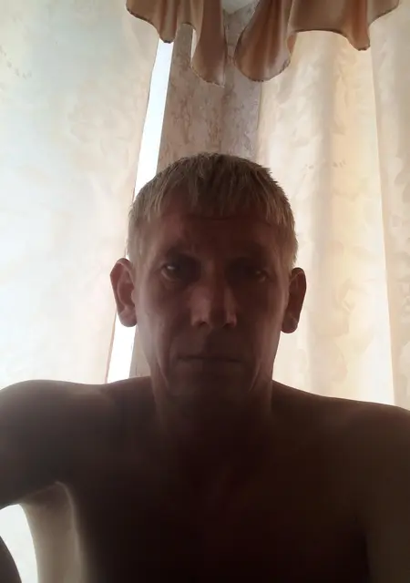 Я Юрий, 43, из Донецка, ищу знакомства без обязательств