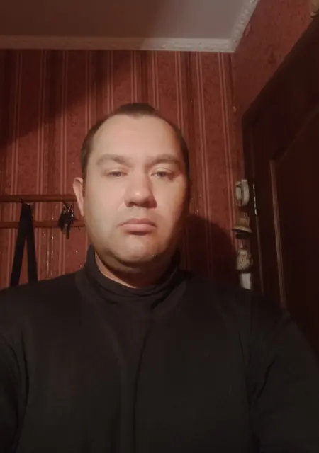 Я Иван, 43, из Кременчуга, ищу знакомства без обязательств