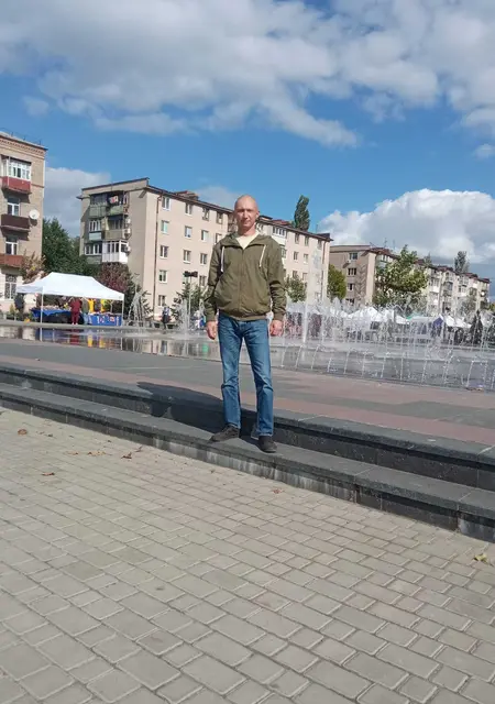 Я Igor, 36, знакомлюсь без обязательств в Павлограде