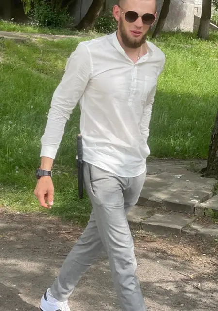 Святий из Камышевахи, мне 30, познакомлюсь без обязательств