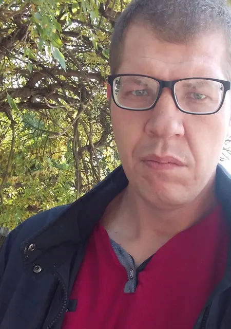 Я Игнат, 38, знакомлюсь без обязательств в Харцызске