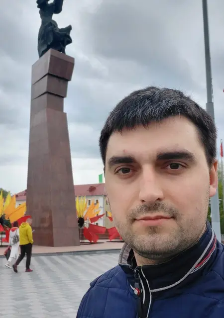 Я Qwerty, 33, из Гомеля, ищу знакомство для приятного времяпровождения