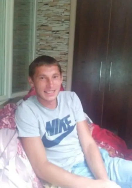 Алексей из Дружковки, мне 35, познакомлюсь для приятного времяпровождения