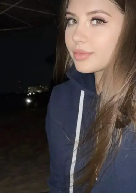 Карина из Киева, мне 34, познакомлюсь для приятного времяпровождения