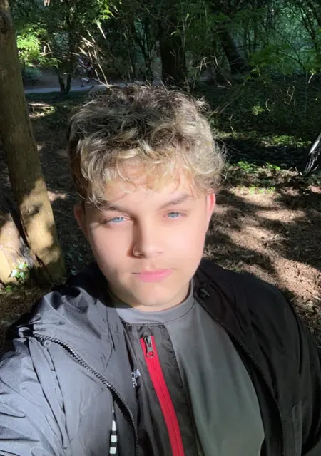 I'm Gejzà, 23, looking to meet for traveling in Middlesbrough