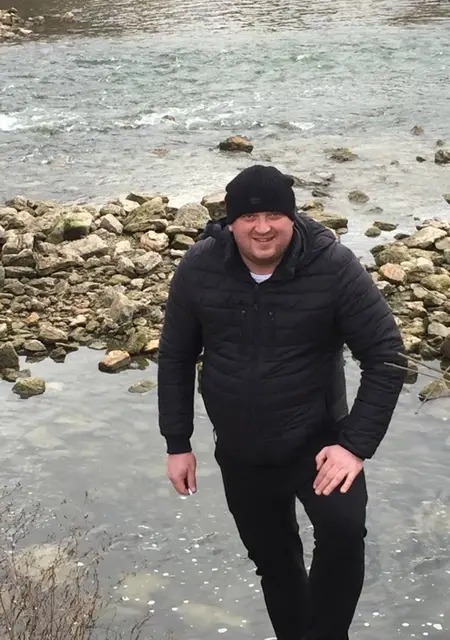 Алекандр из Николаева, ищу на сайте знакомства на одну ночь