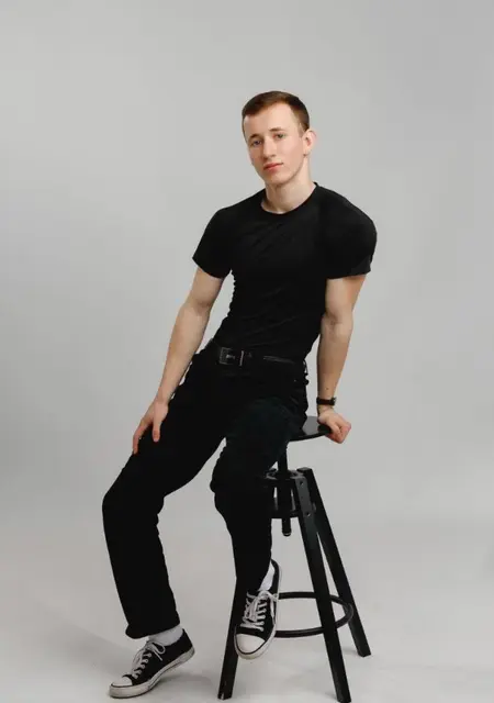 Я Dima, 18, знакомлюсь без обязательств в Львове