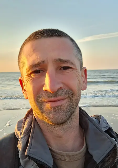 Igor из Ивано-Франковска, мне 45, познакомлюсь без обязательств