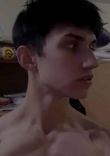 Я Влад, 20, знакомлюсь на одну ночь в Ивано-Франковске