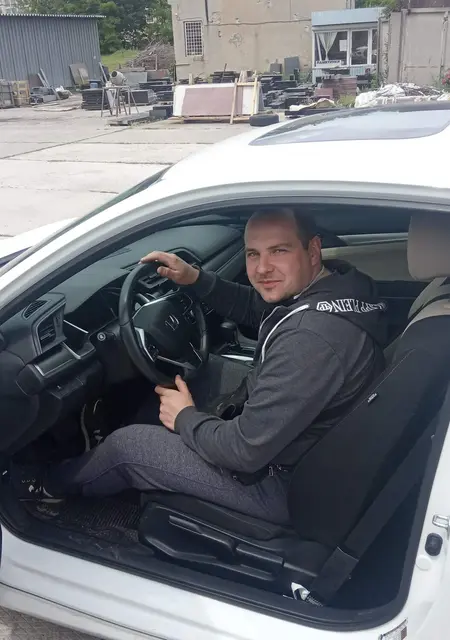 Я Алексей, 38, из Харькова, ищу знакомства без обязательств