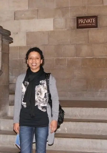 I'm Ilidia, 44 from London, seeking connections