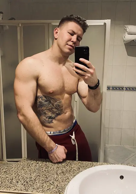 Я Назар, 29, знакомлюсь без обязательств в Виннице