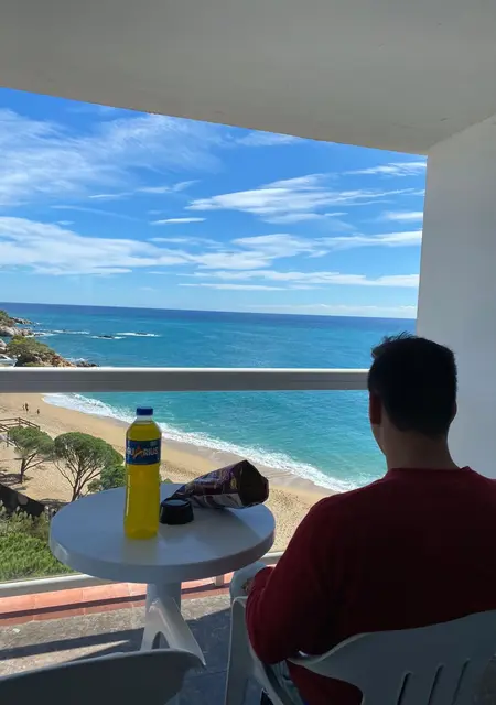 Я Camilo, 29, из Сан-Висенс-дельс-Орс, ищу знакомства без обязательств