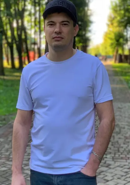 Я Максим, 35, из Коломыи, ищу знакомство для постоянных отношений