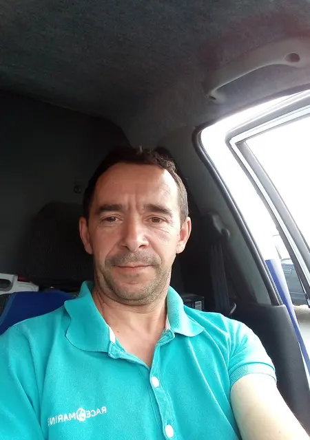 Павел из Киева, ищу на сайте знакомства без обязательств