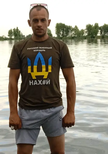 Vano из Черкасс, мне 32, познакомлюсь на одну ночь