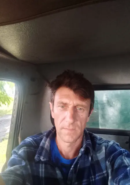 Я Виктор, 46, знакомлюсь без обязательств в Гадяче
