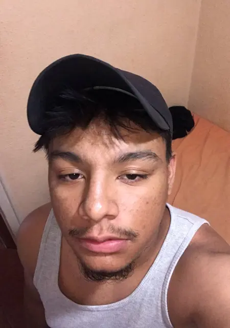 Erik из Барселоны, мне 20, познакомлюсь для приятного времяпровождения