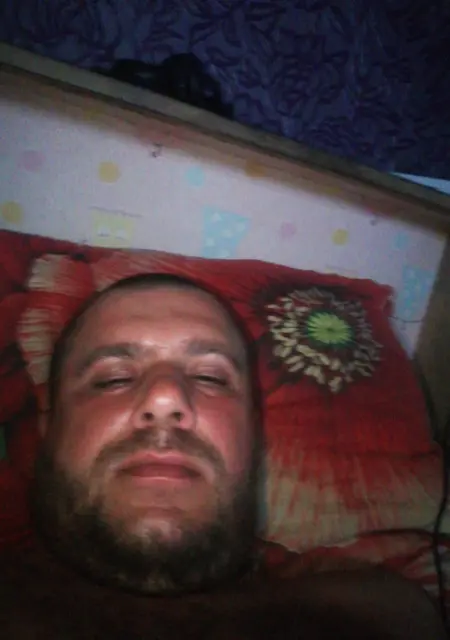 Я Александр, 41 років з Запоріжжя, шукаю знайомство для вірт